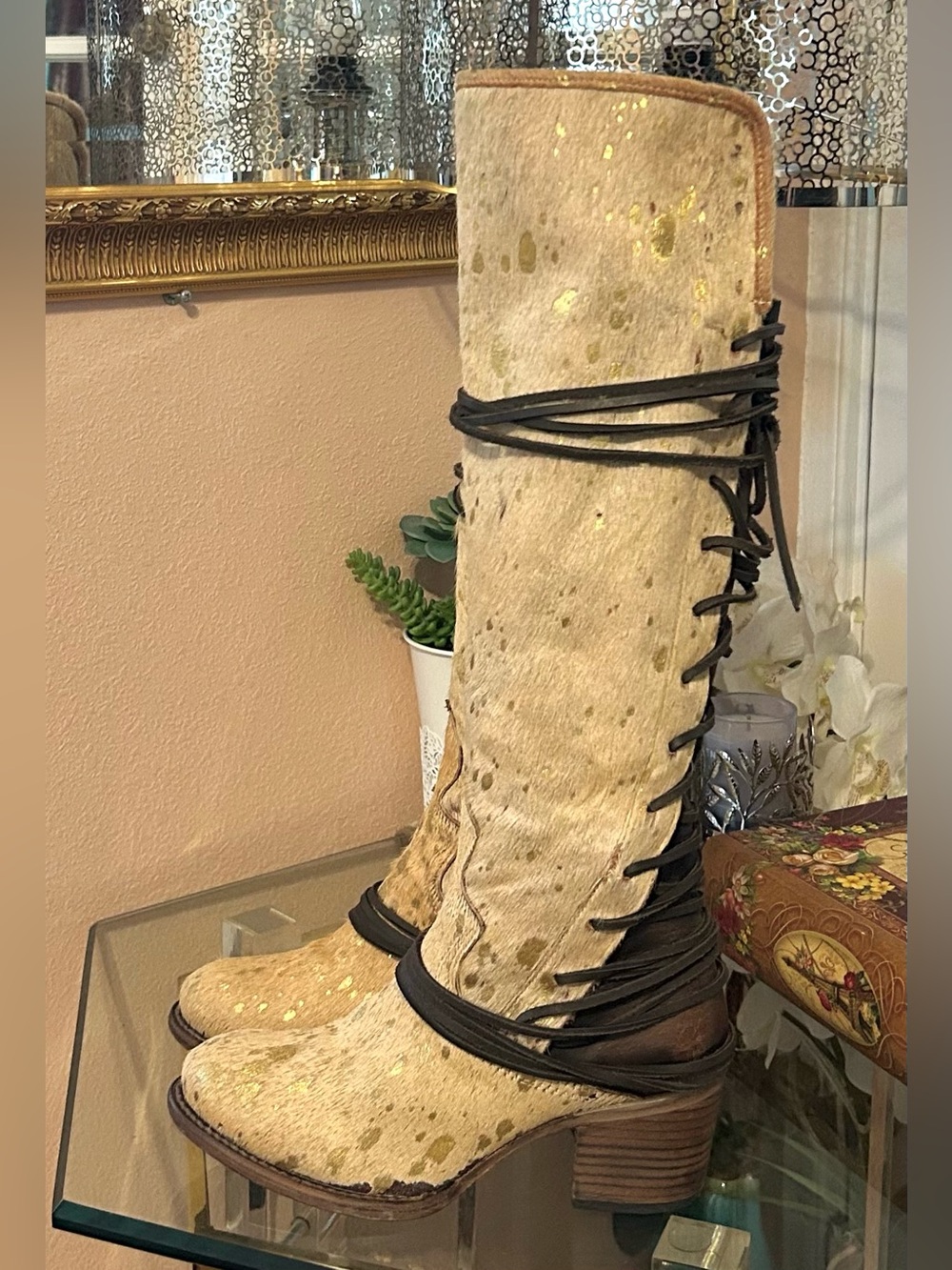 RARE Freebird Coal Calf Hide Light Cream with Gold Spots Lace-Up Leather Boot 9 - Picture 7 of 16